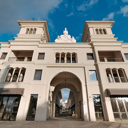 Хотел приморски